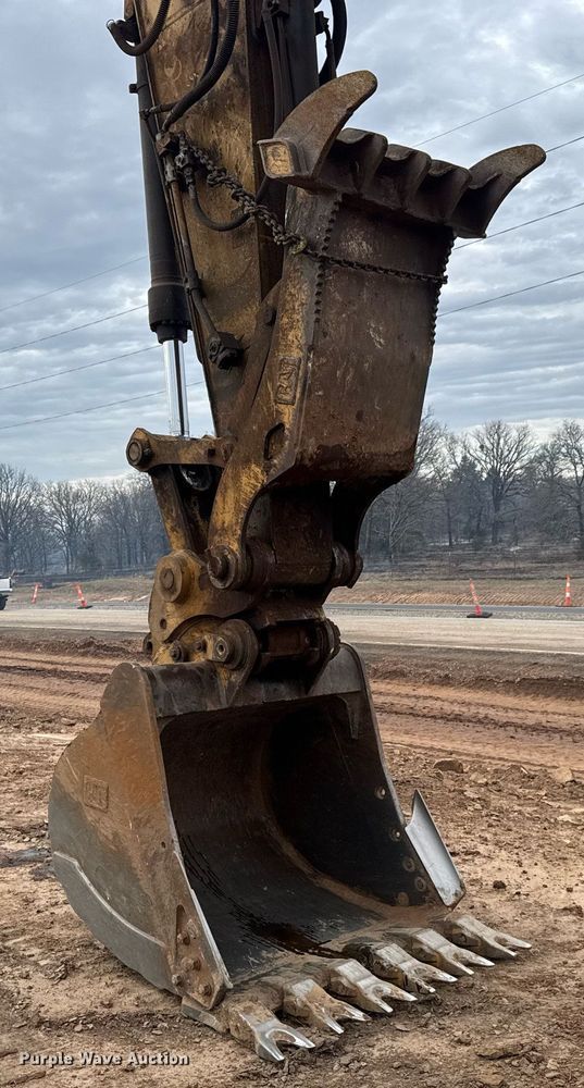 image for item EQ1246 2014 Caterpillar 329E L excavator