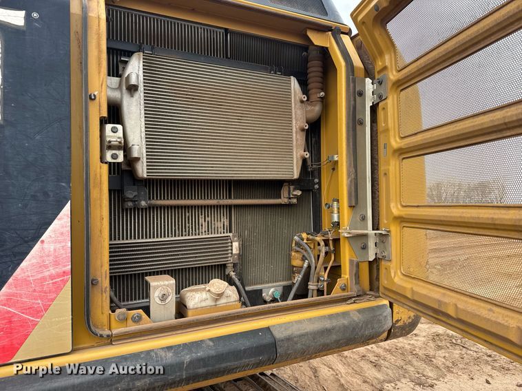 image for item EQ1246 2014 Caterpillar 329E L excavator