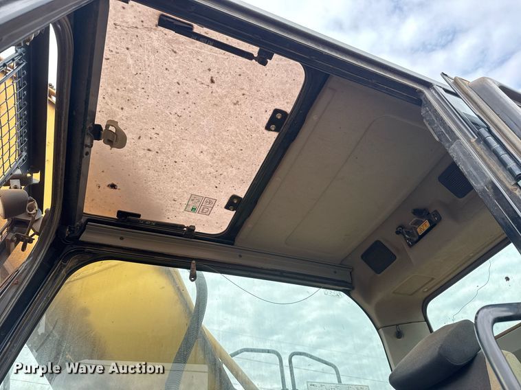 image for item EQ1246 2014 Caterpillar 329E L excavator