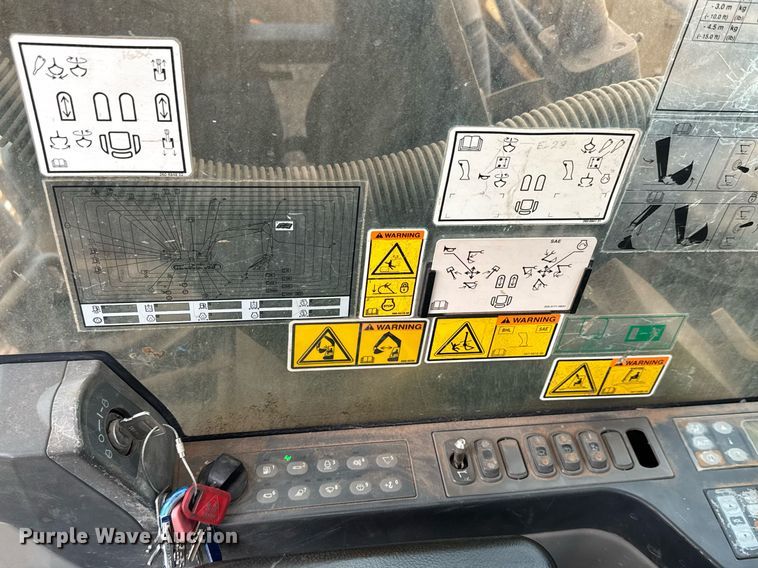 image for item EQ1246 2014 Caterpillar 329E L excavator