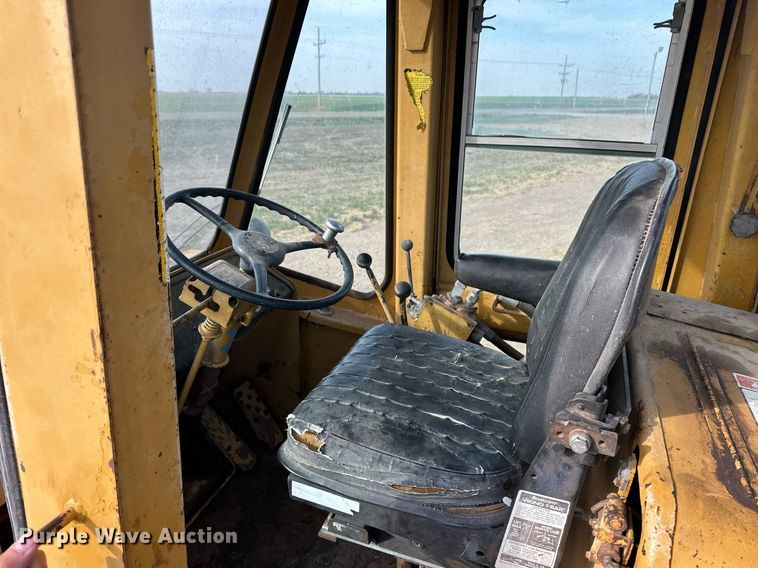 image for item EQ4527 1980 Fiat-Allis 645B wheel loader