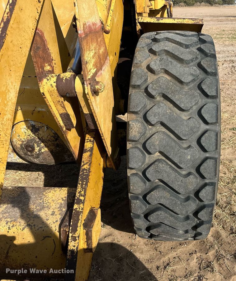 image for item EQ4527 1980 Fiat-Allis 645B wheel loader