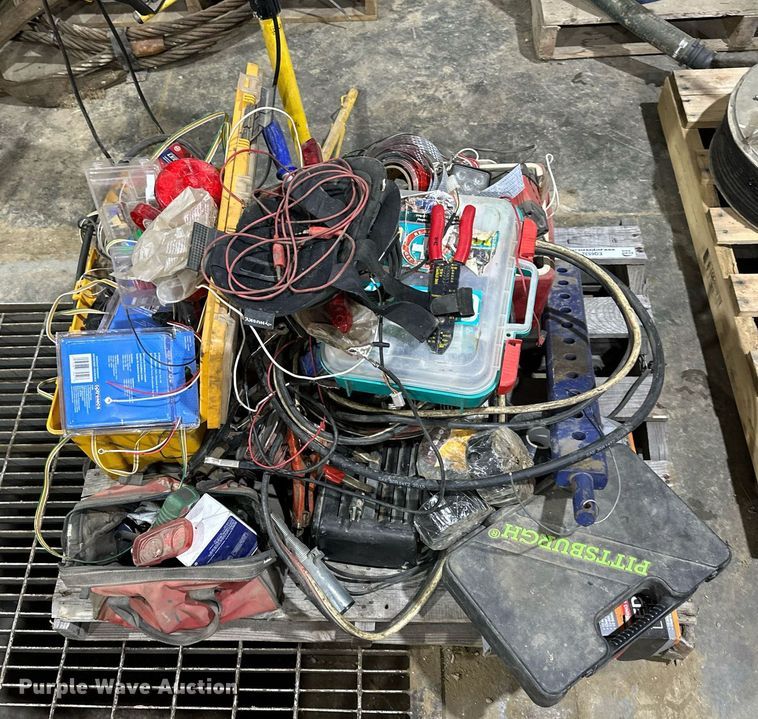 image for item EQ6532 Electrical tools