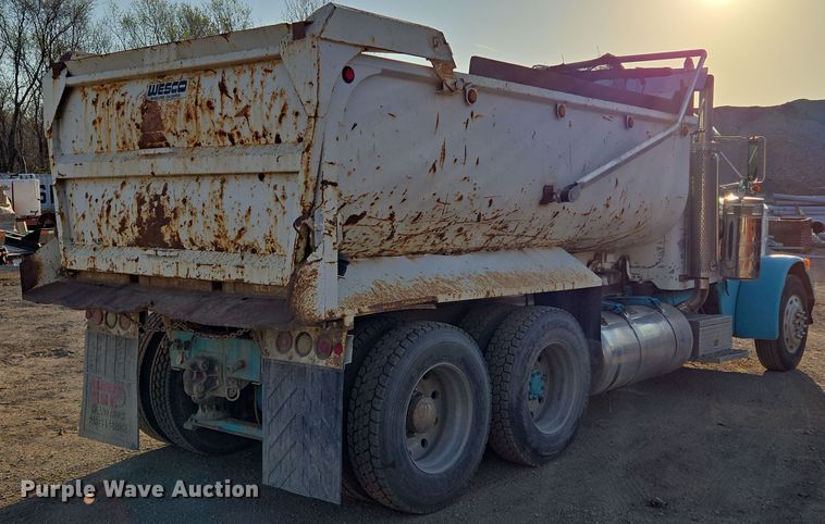 image for item EQ6885 1994 Peterbilt 379 dump truck