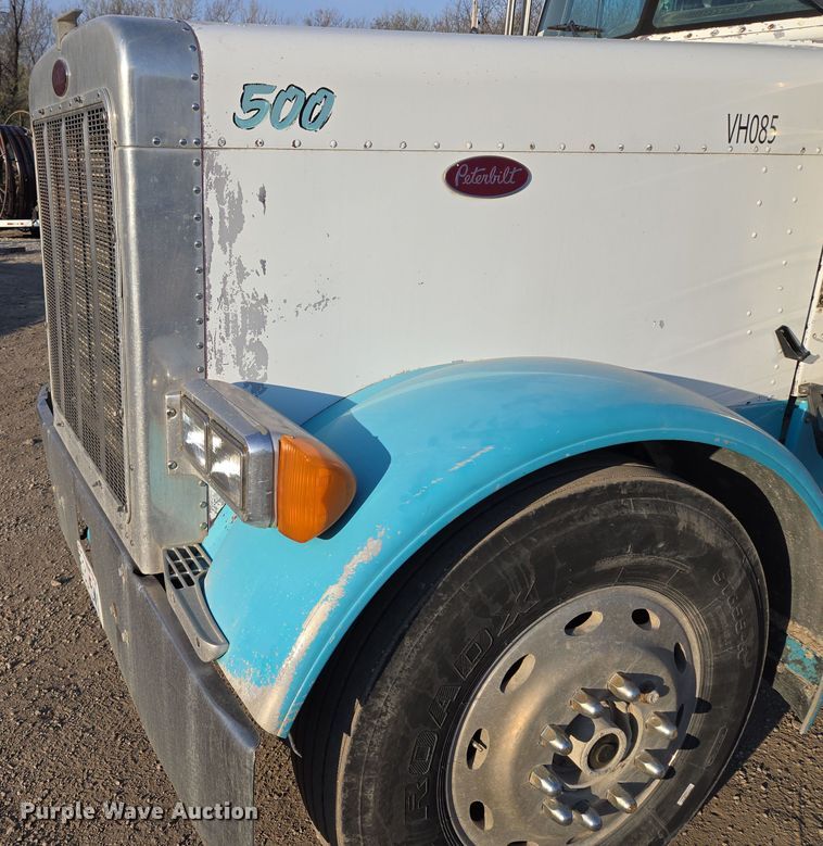 image for item EQ6885 1994 Peterbilt 379 dump truck