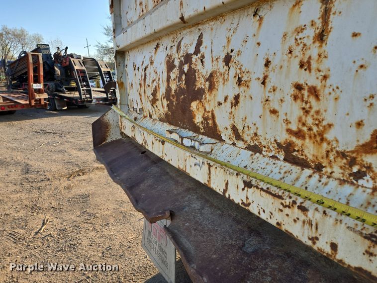 image for item EQ6885 1994 Peterbilt 379 dump truck