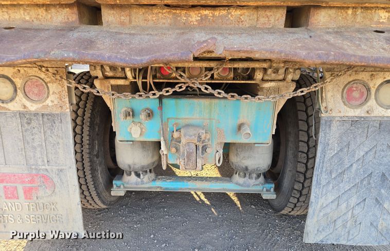 image for item EQ6885 1994 Peterbilt 379 dump truck