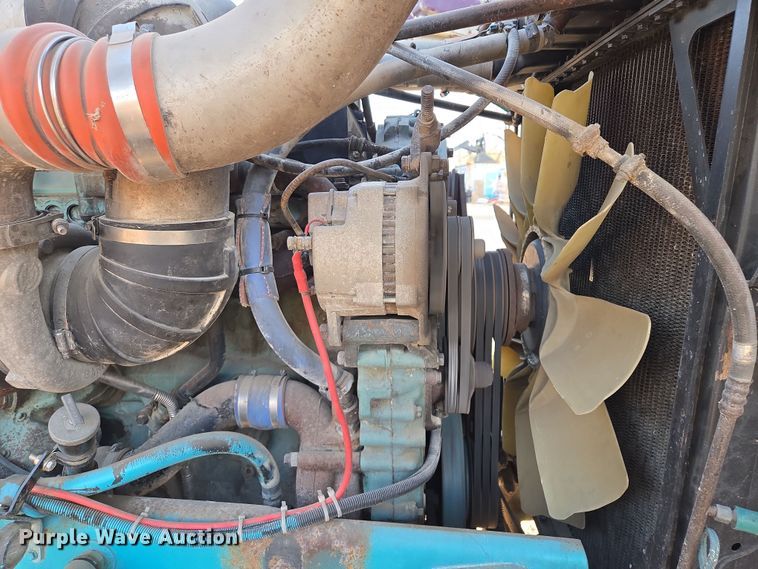 image for item EQ6885 1994 Peterbilt 379 dump truck