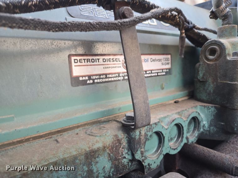 image for item EQ6885 1994 Peterbilt 379 dump truck