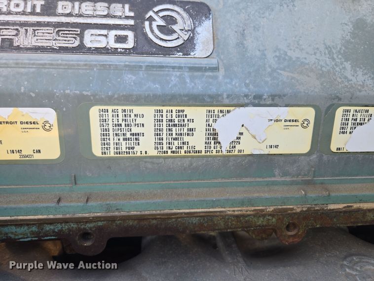 image for item EQ6885 1994 Peterbilt 379 dump truck