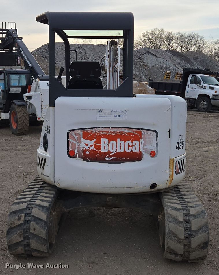 image for item EQ6887 2005 Bobcat  435 mini excavator