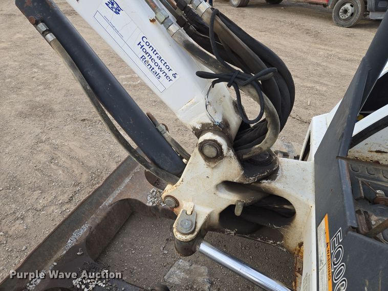 image for item EQ6887 2005 Bobcat  435 mini excavator