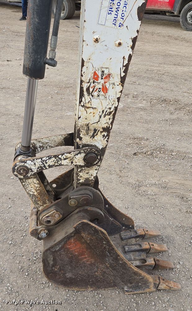 image for item EQ6887 2005 Bobcat  435 mini excavator