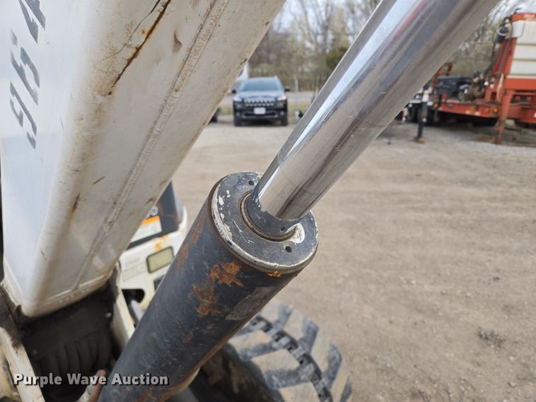 image for item EQ6887 2005 Bobcat  435 mini excavator