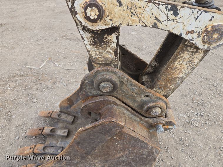 image for item EQ6887 2005 Bobcat  435 mini excavator