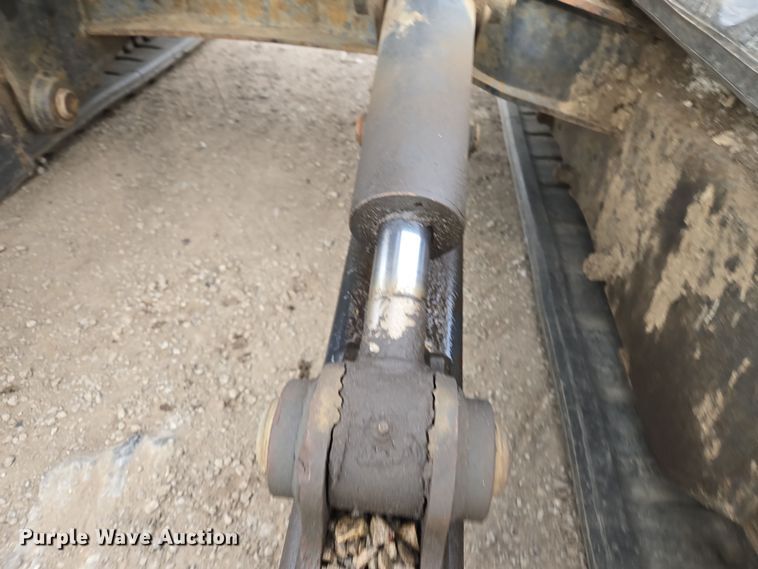 image for item EQ6887 2005 Bobcat  435 mini excavator