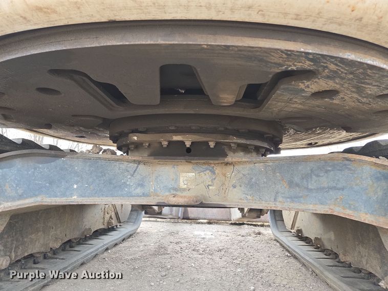 image for item EQ6887 2005 Bobcat  435 mini excavator