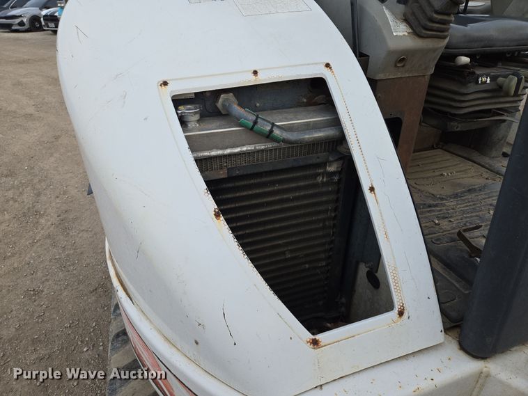 image for item EQ6887 2005 Bobcat  435 mini excavator