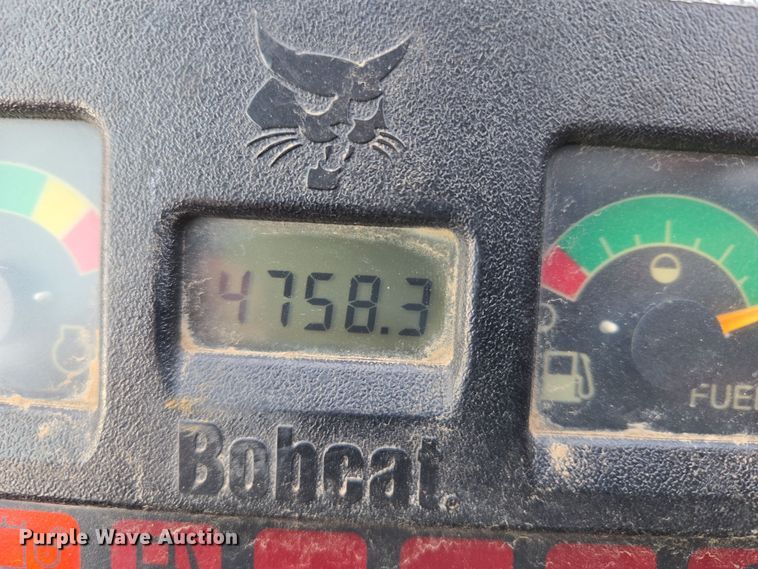 image for item EQ6887 2005 Bobcat  435 mini excavator