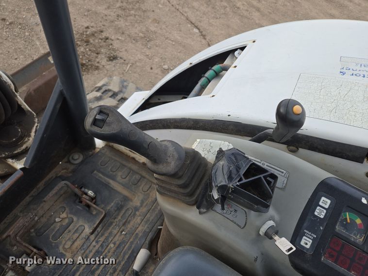 image for item EQ6887 2005 Bobcat  435 mini excavator