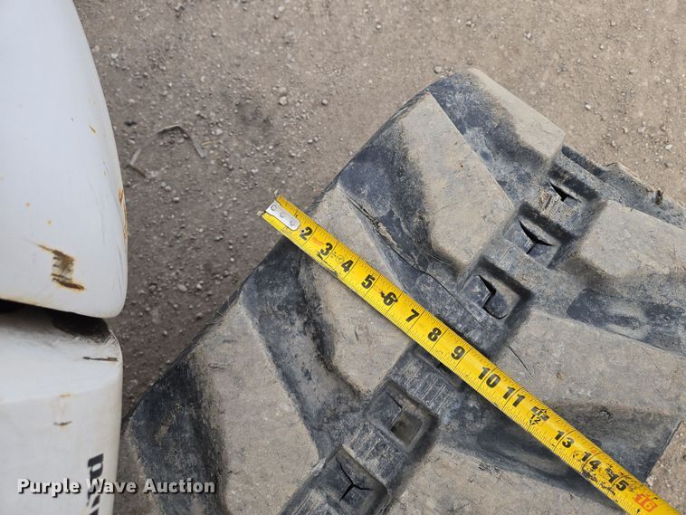 image for item EQ6887 2005 Bobcat  435 mini excavator