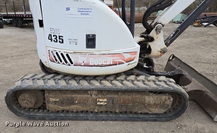 image for item EQ6887 2005 Bobcat  435 mini excavator