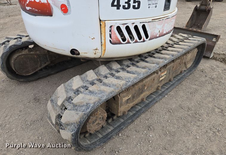 image for item EQ6887 2005 Bobcat  435 mini excavator