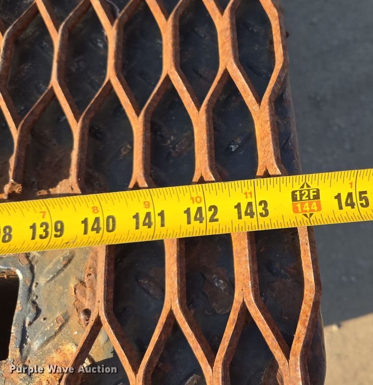 image for item EQ6889 1998 Ford AT9513 flatbed truck