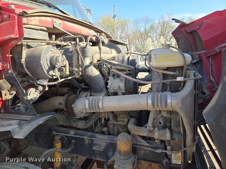 image for item EQ6889 1998 Ford AT9513 flatbed truck