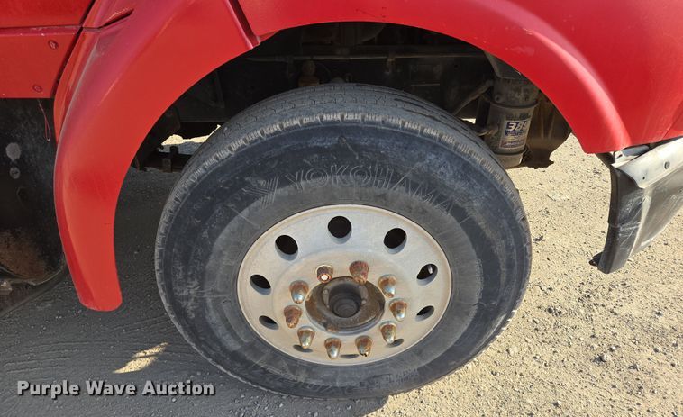 image for item EQ6889 1998 Ford AT9513 flatbed truck