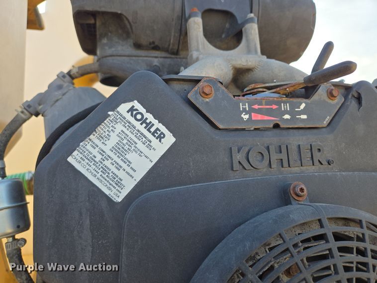 image for item EQ6889 1998 Ford AT9513 flatbed truck