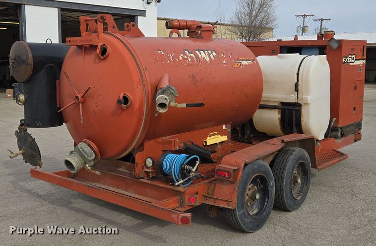 image for item EQ6892 2006 Ditch Witch  FX60 vacuum trailer