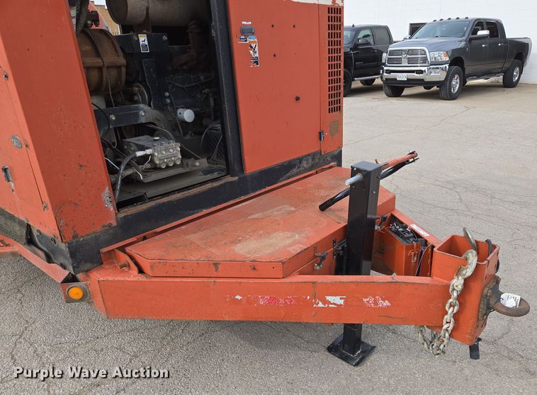 image for item EQ6892 2006 Ditch Witch  FX60 vacuum trailer