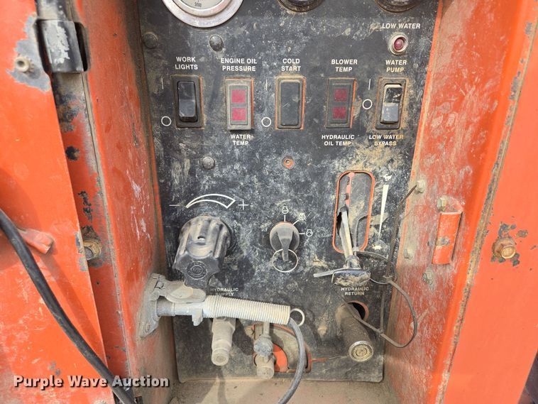 image for item EQ6892 2006 Ditch Witch  FX60 vacuum trailer