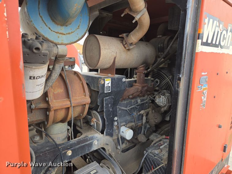 image for item EQ6892 2006 Ditch Witch  FX60 vacuum trailer