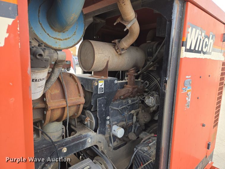 image for item EQ6892 2006 Ditch Witch  FX60 vacuum trailer