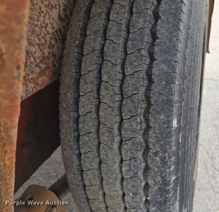 image for item EQ6892 2006 Ditch Witch  FX60 vacuum trailer