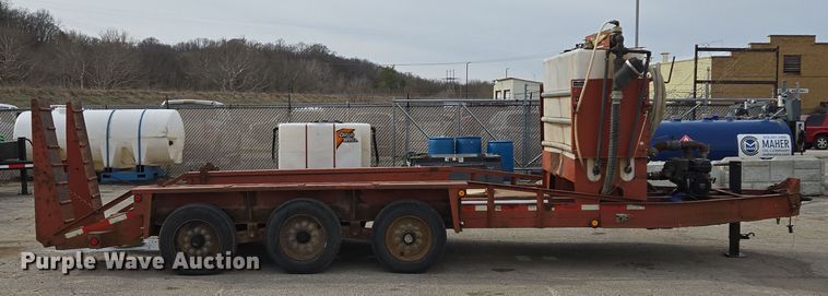 image for item EQ6893 2006 Belshe equipment trailer