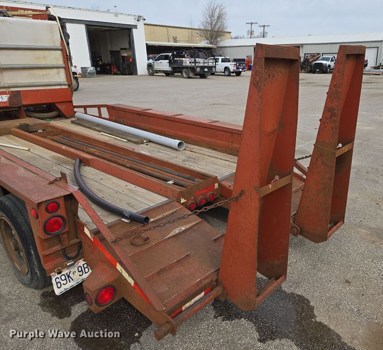 image for item EQ6893 2006 Belshe equipment trailer