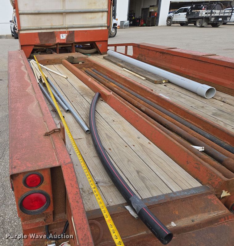 image for item EQ6893 2006 Belshe equipment trailer