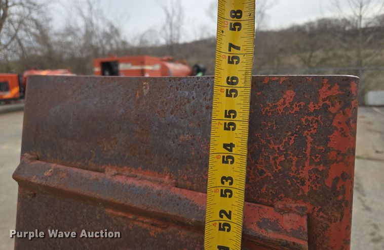 image for item EQ6893 2006 Belshe equipment trailer