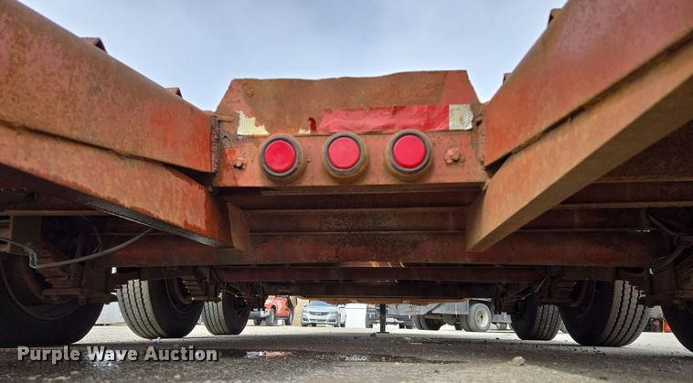 image for item EQ6893 2006 Belshe equipment trailer