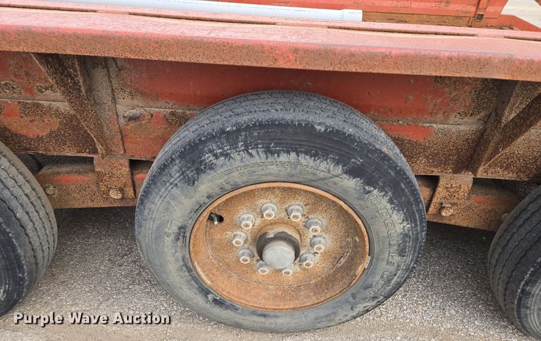 image for item EQ6893 2006 Belshe equipment trailer
