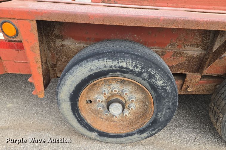 image for item EQ6893 2006 Belshe equipment trailer
