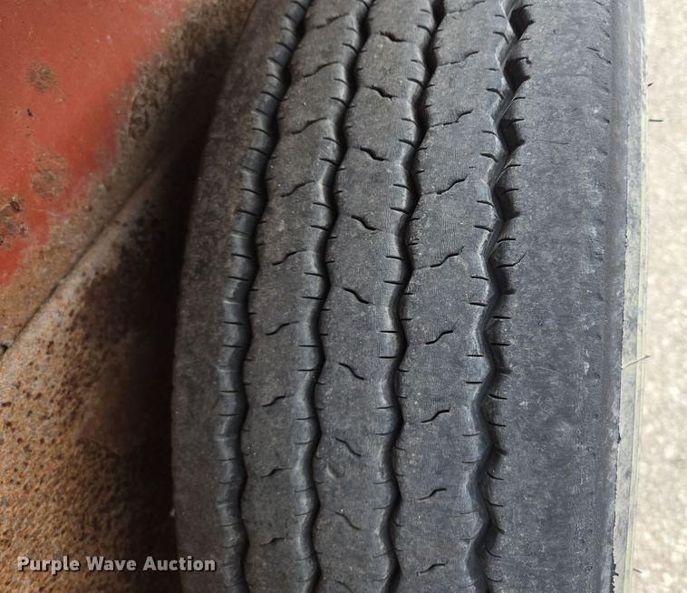 image for item EQ6893 2006 Belshe equipment trailer