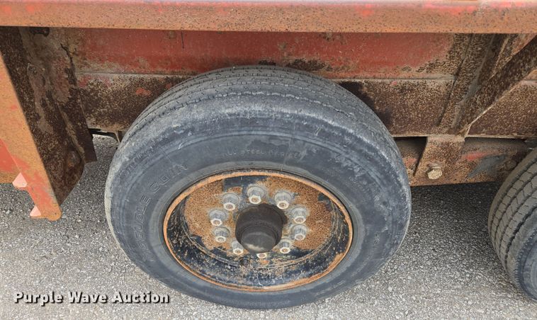 image for item EQ6893 2006 Belshe equipment trailer