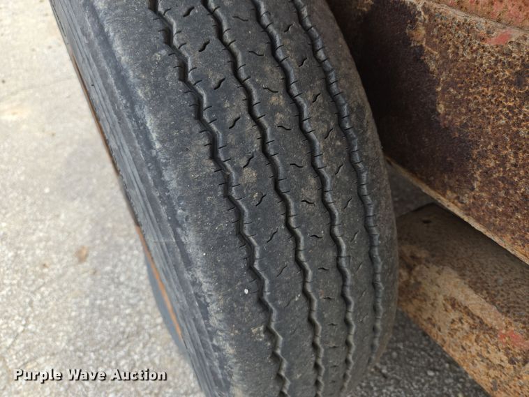 image for item EQ6893 2006 Belshe equipment trailer