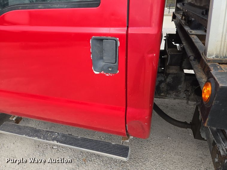 image for item EQ6903 1999 Ford  F550 Super Duty  rollback truck