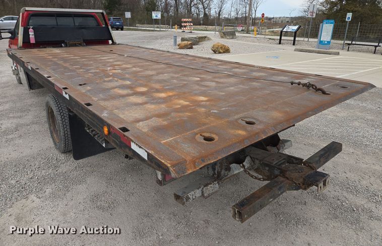 image for item EQ6903 1999 Ford  F550 Super Duty  rollback truck