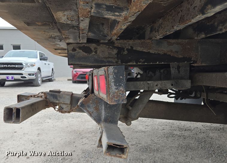 image for item EQ6903 1999 Ford  F550 Super Duty  rollback truck